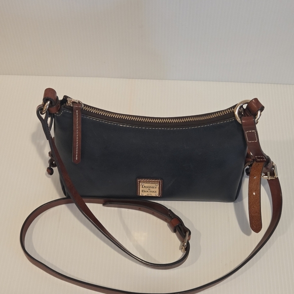 DOONEY AND BOURKE Navy Smooth Leather Small Crossbody Bag Purse Minimalist - Picture 7 of 16